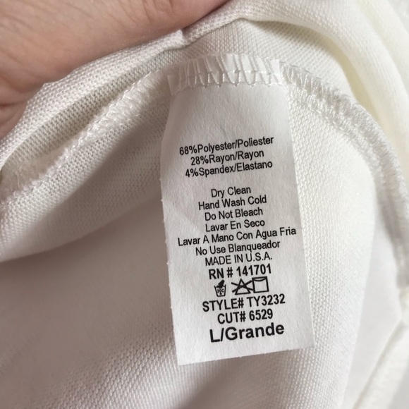 Oh so soft top with velvet sleeves - Picture 4 of 4